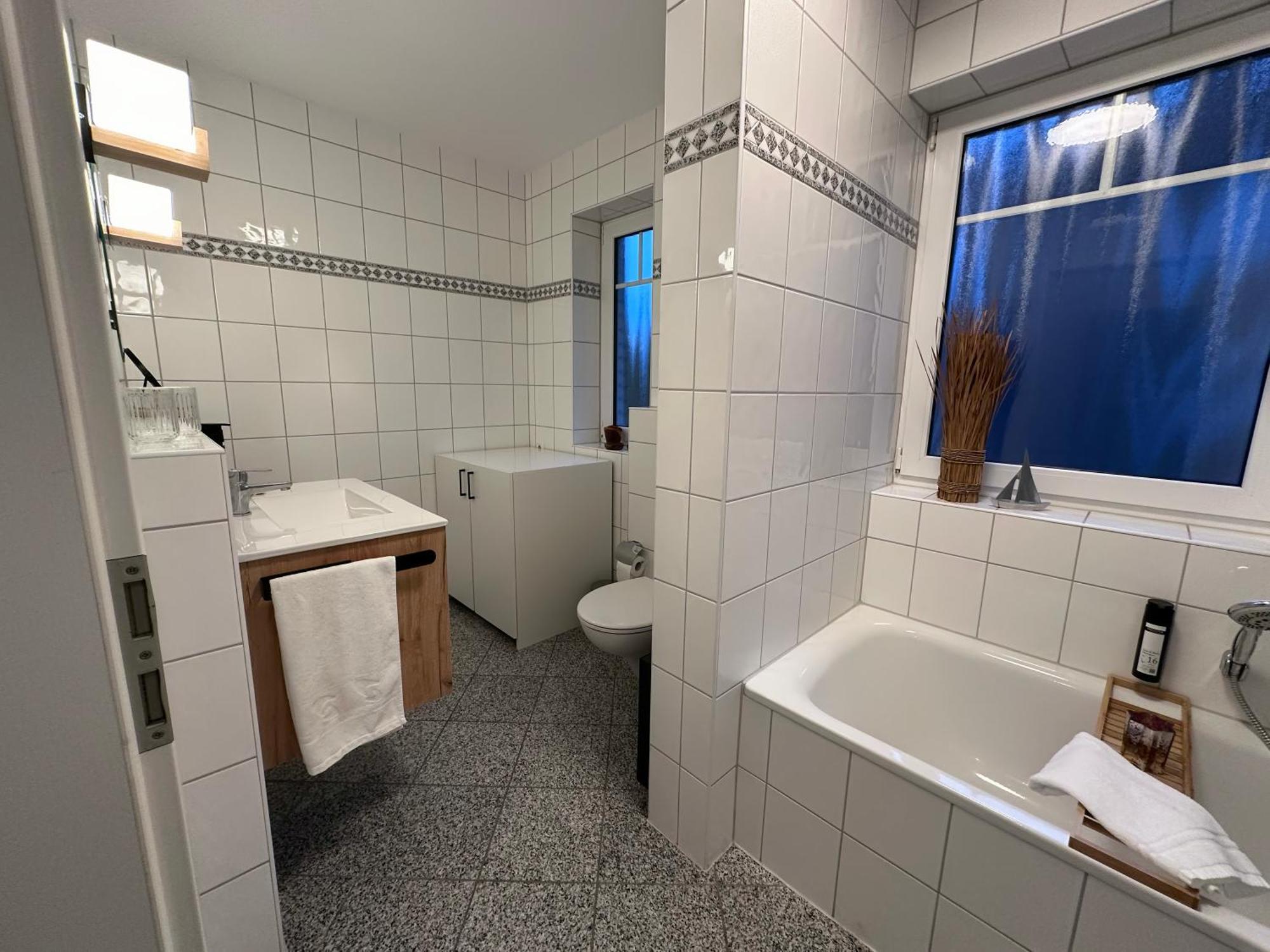Luxx Downtown - Design-Apartment Zentral Im Ort Bad Zwischenahn Exterior photo